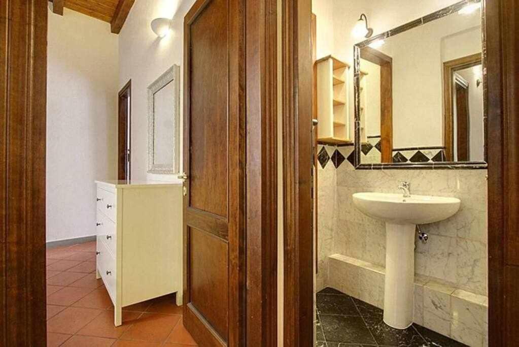 شقة Panzani Rustico Vicino Santa Maria Novella فلورنس المظهر الخارجي الصورة