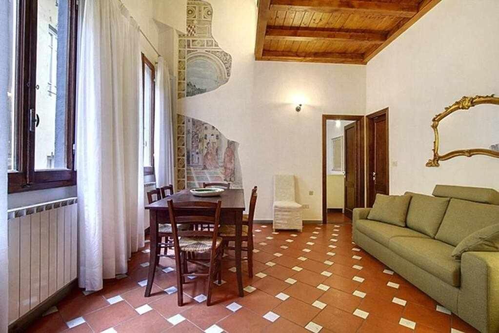 شقة Panzani Rustico Vicino Santa Maria Novella فلورنس المظهر الخارجي الصورة
